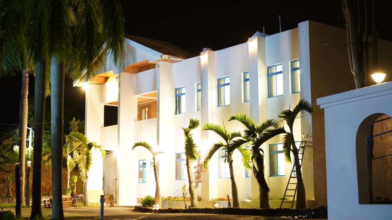 Hotel Super White T'ai-tung Exterior foto
